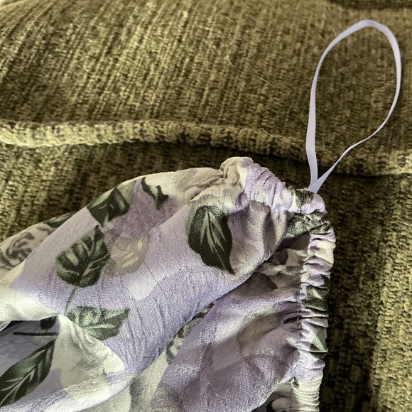 PETAL & PUP Mable Sweetheart Neckline MIDI Dress Roses Floral Size S - Picture 8 of 9